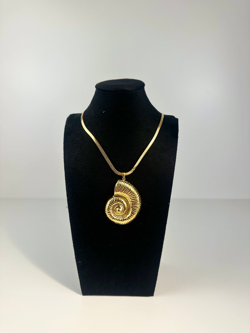 Golden Shell Necklace
