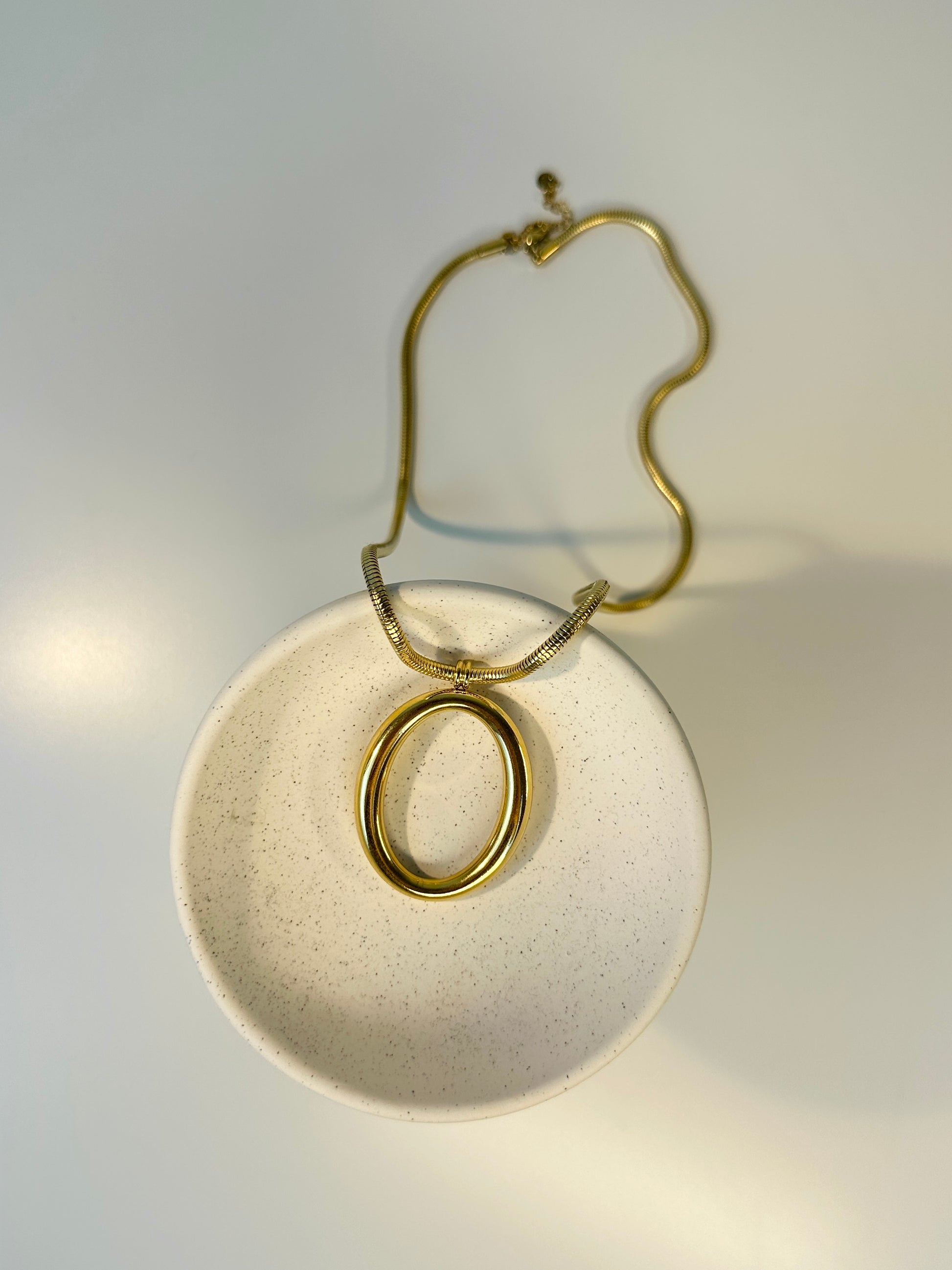 Oro Loop Necklace